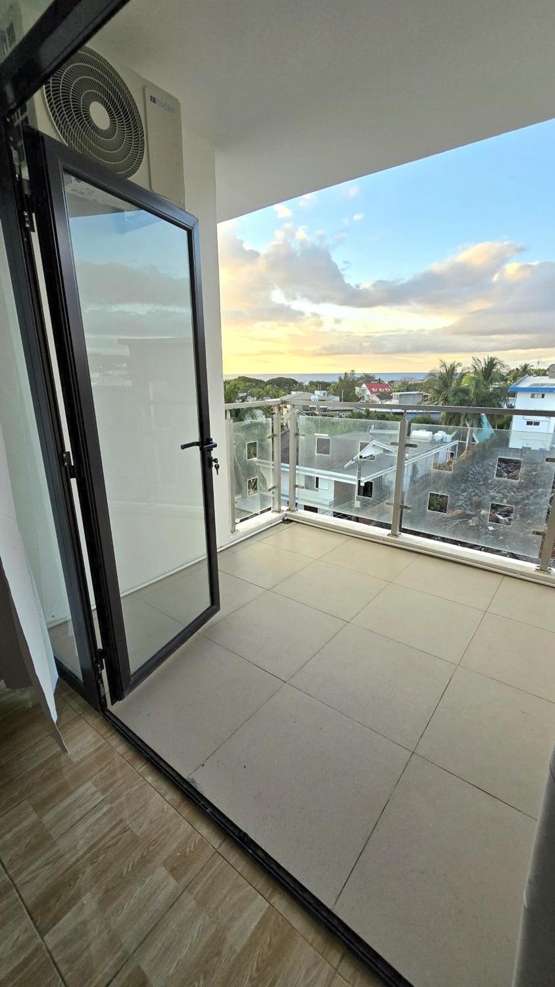 Apartmán Luxury Penthouse With Infinity Pool & Stunning Sea View Flic-en-Flacq Exteriér fotografie