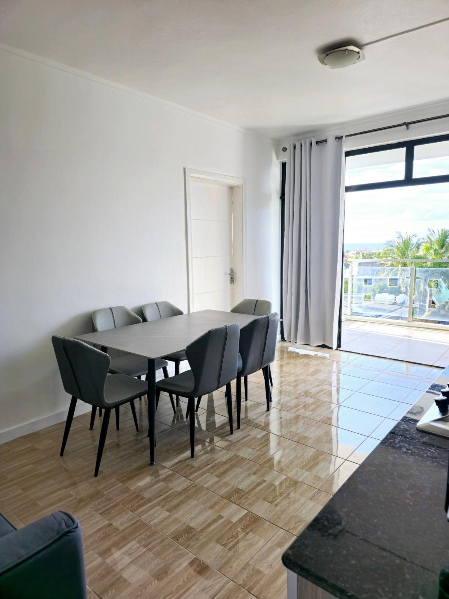 Apartmán Luxury Penthouse With Infinity Pool & Stunning Sea View Flic-en-Flacq Exteriér fotografie